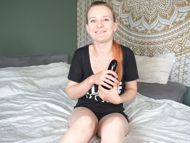 SophieKush Porno Video: Der Kampf mit der Haarbürste ! Schwangerschafts-Experiment !